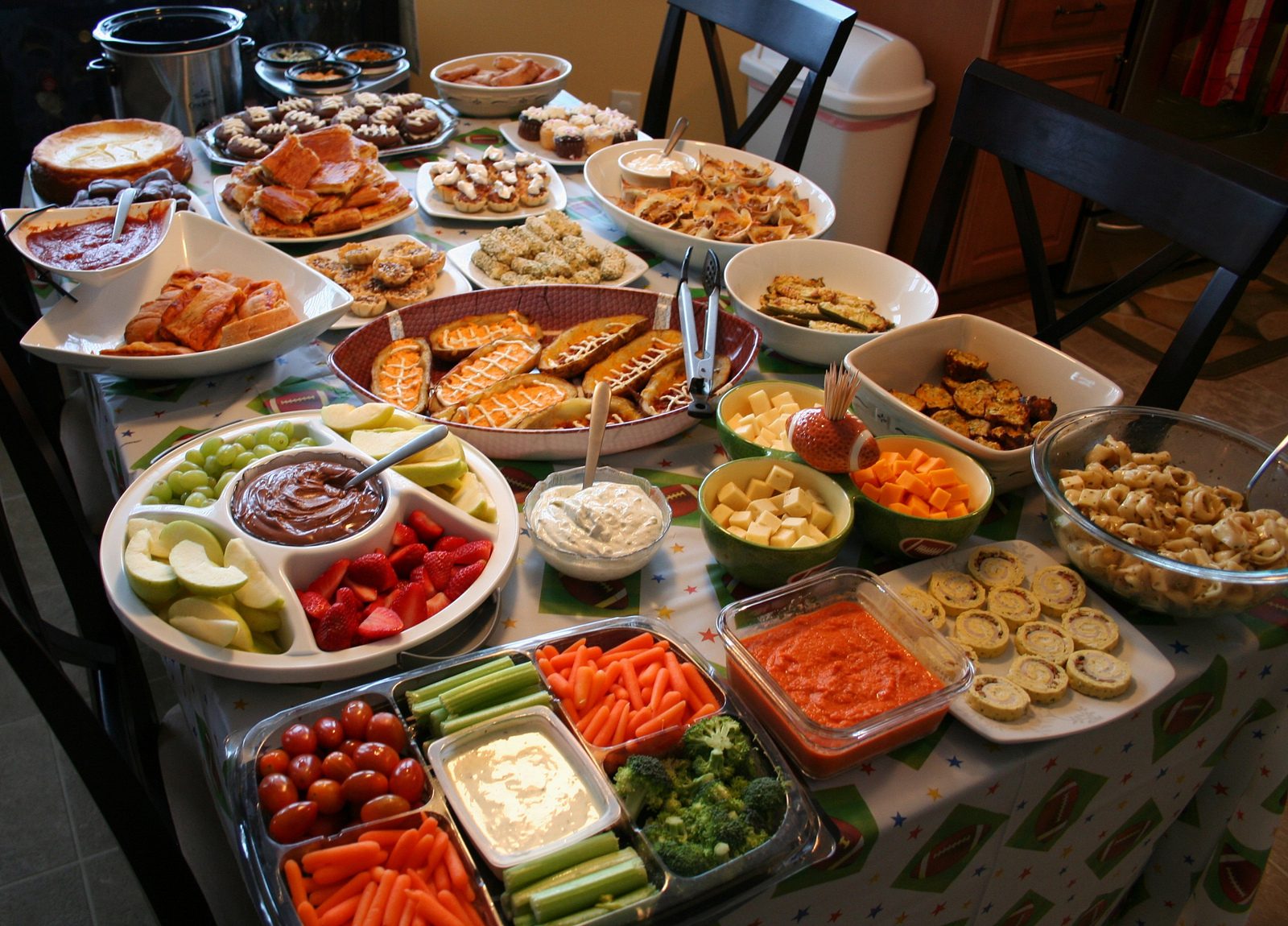super bowl party switz1873/flickr